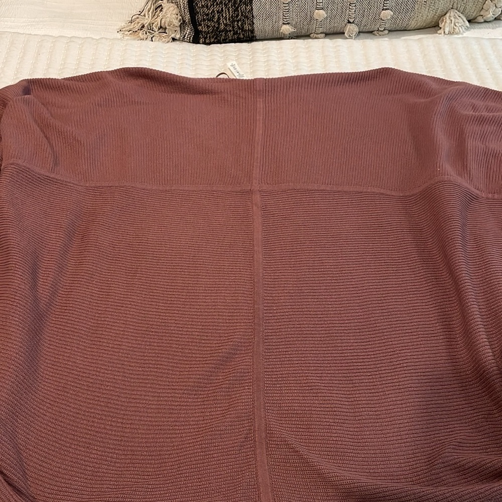 Lululemon Cashlu Knit Textured Wrap - Picture 10 of 11